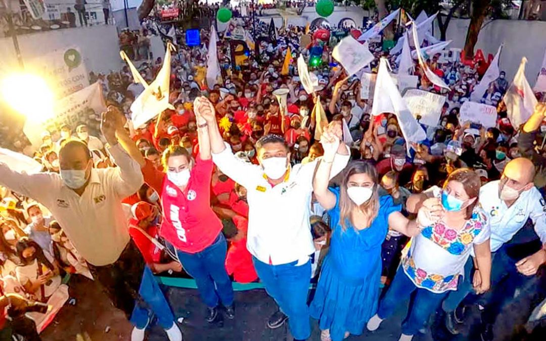 Firma 10 Compromisos con la Juventud Mario Moreno Arcos Candidato a Gobernador de Guerrero por el PRI-PRD