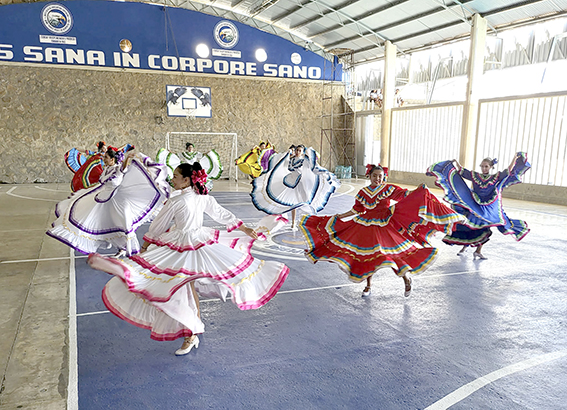 POR FIN DE SEMESTRE CELEBRA ACTIVIDADES DEPORTIVAS-CULTUALES EL INSTITUTO JAIME TORRES BODET