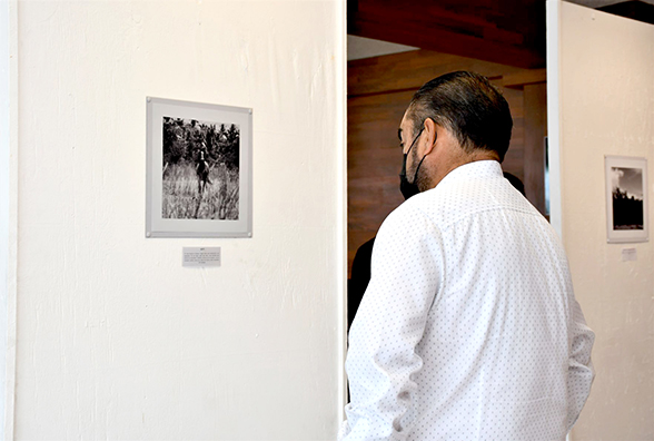 SE INAUGURÓ LA EXPOSICIÓN FOTOGRÁFICA “VENTANAS CERRADAS”, DE MANUEL DELGADO, EGRESADO DE ESTA UNIVERSIDAD