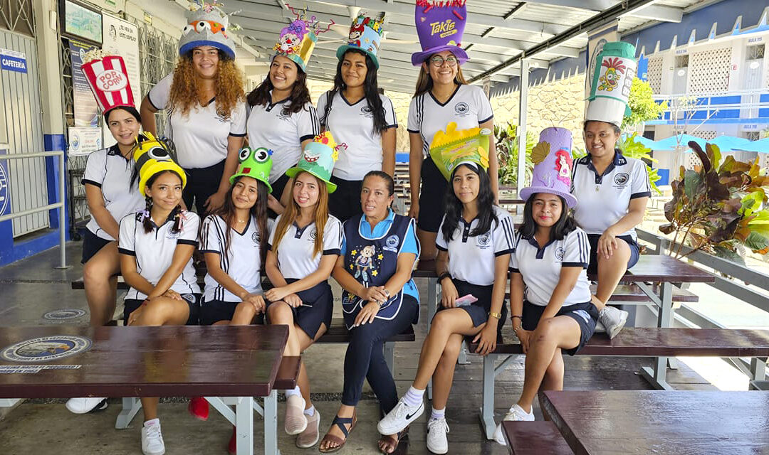 LLEVAN FELICIDAD Y ALEGRÍA ESTUDIANTES DEL INST. JAIME TORRES BODET A NIÑOS EN SU DÍA