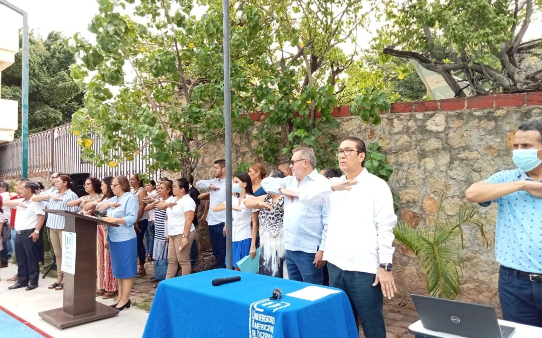 EL REGRESO A CLASES EN PREPA AMERICANA DE ACAPULCO