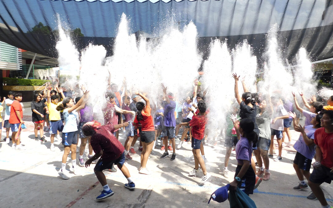 SUPER AQUA NOVATA DE SECUNDARIA EN COLEGIO MAC GREGOR
